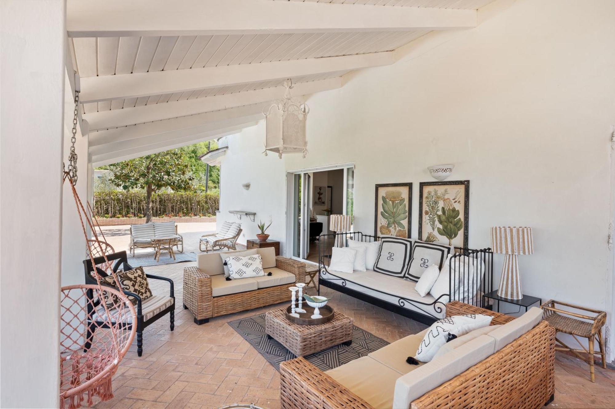 Giu Giu Vista Mare Con Piscina A Villa