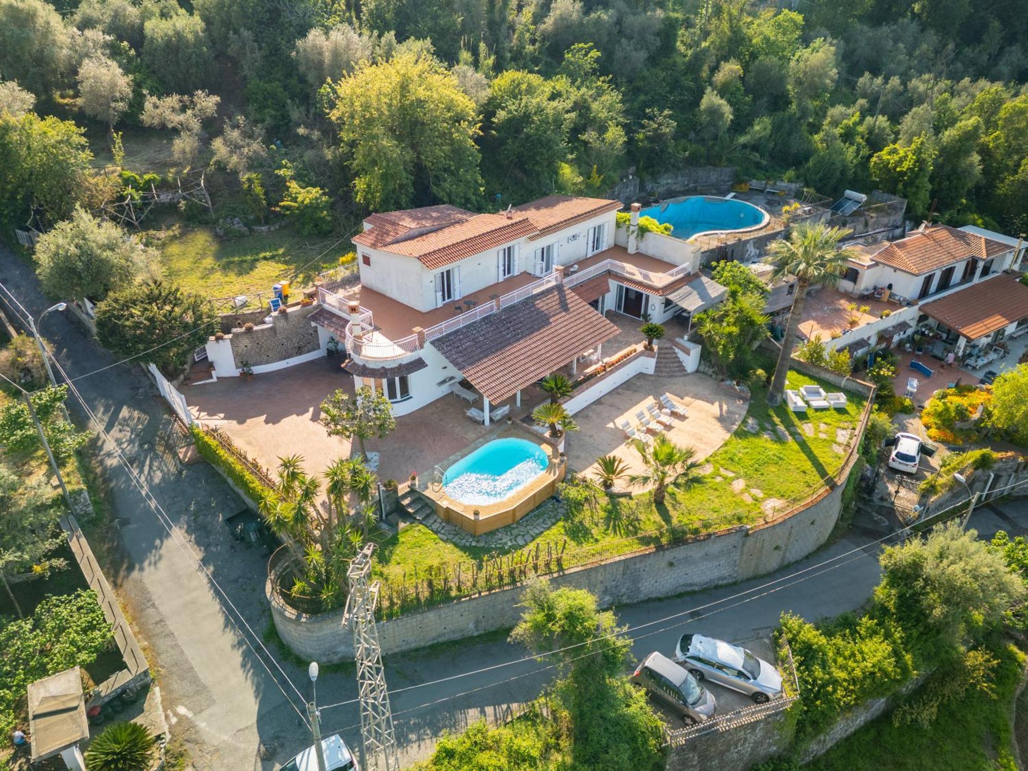Giu Giu Vista Mare Con Piscina A